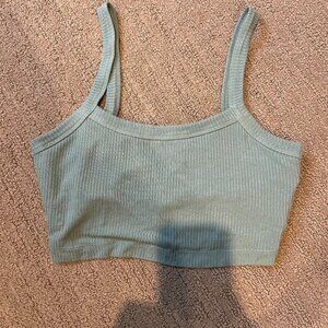 Alo Yoga Cropped tank top
